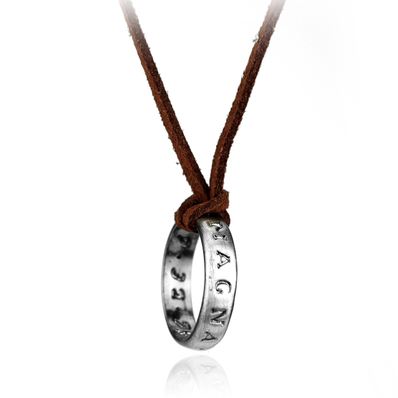 Vintage Items - Collier chaîne en cuir Anime Game,