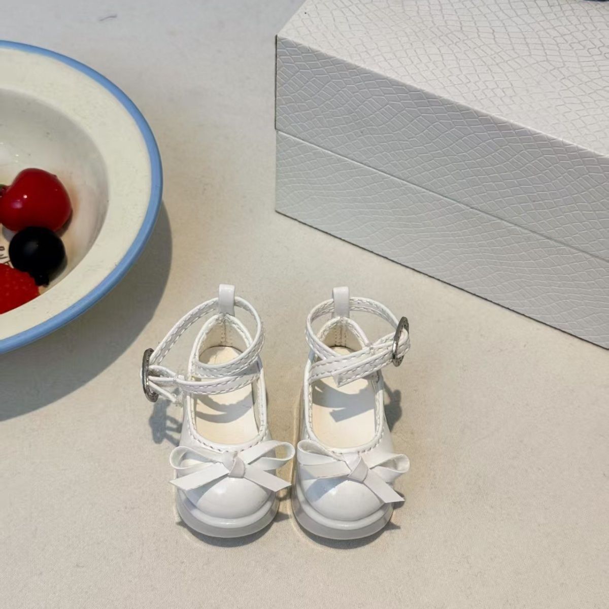 Chaussures de poupée à platefo - Vintage Collectible Accessories avis et prix