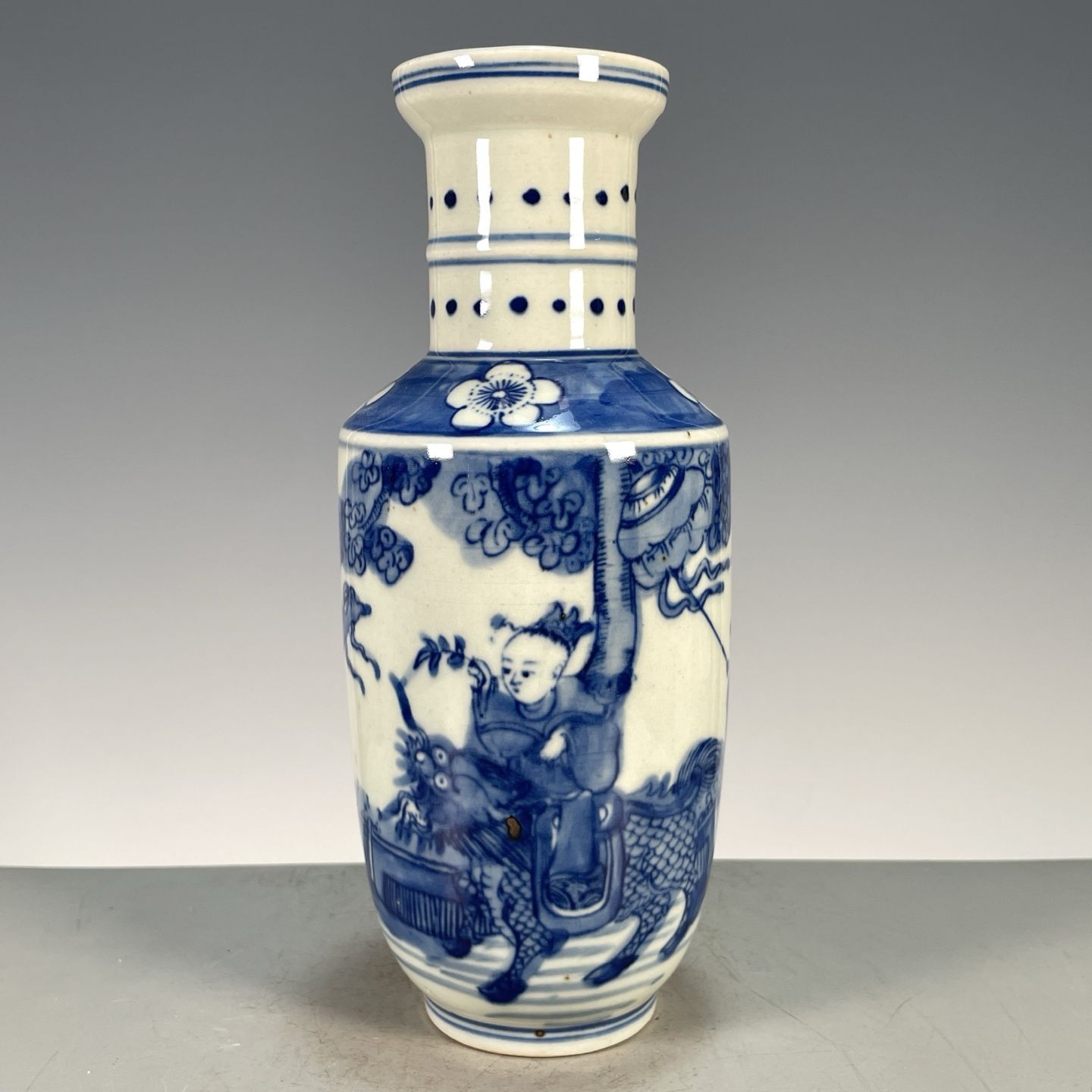 Vase Rouleau en Porcelaine Ble - Vintage Collectible Pottery avis et prix