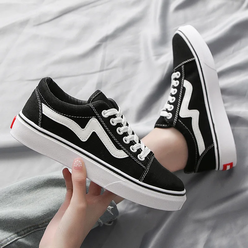 Chaussures en toile pour étudi - Vans Shoes Old Skool avis et prix